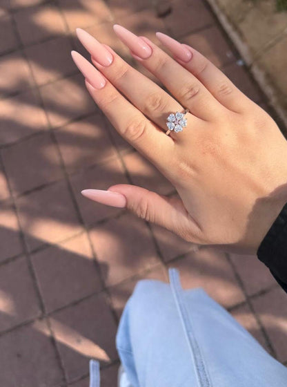 Moissanite 6 Stone Luxury Ring